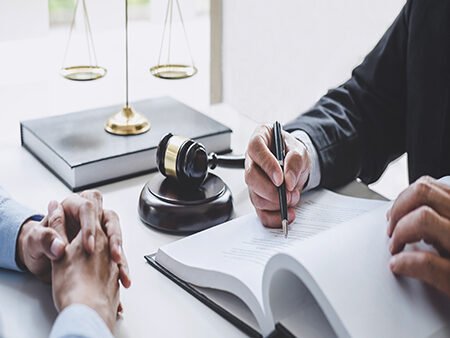 Derecho y Asesoramiento