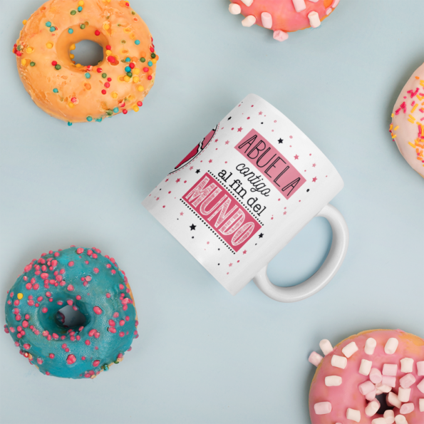 contigo-al-fin-del-mundo-abuela_mockup_Donuts_Environment_11oz