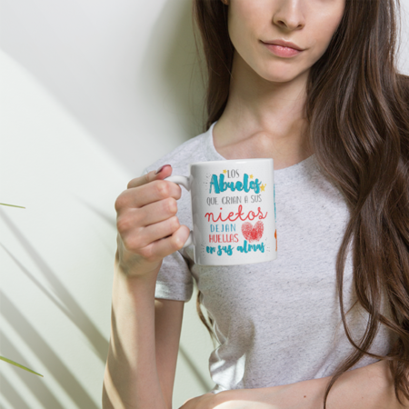 taza-kembilove-abuelos-que-crían-a-sus-nietos-dejan-huellas