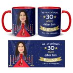 Taza-cumpleaños-con-caricatura-me-ha-costado-años-estar-tan-buena-regalos-kembilove