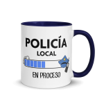 Taza-policia-local-en-proceso-desayuno-cafe-kembilove